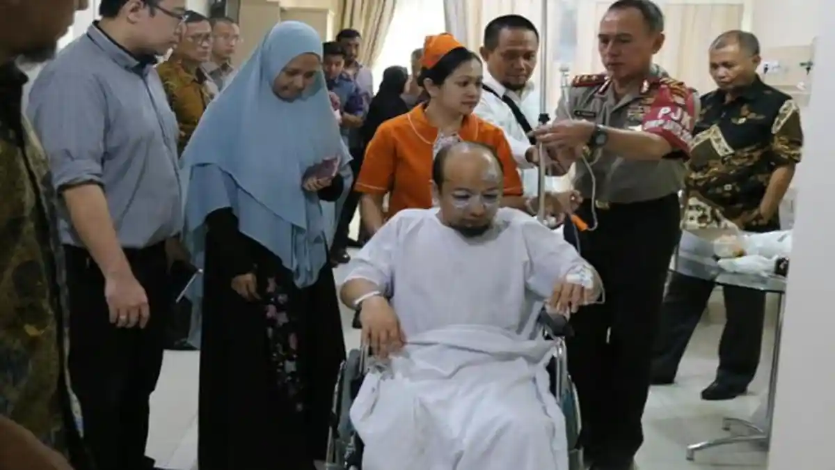 Dua Orang yang Terekam CCTV Bukan Pelaku Penyiraman Air Keras Novel Baswedan