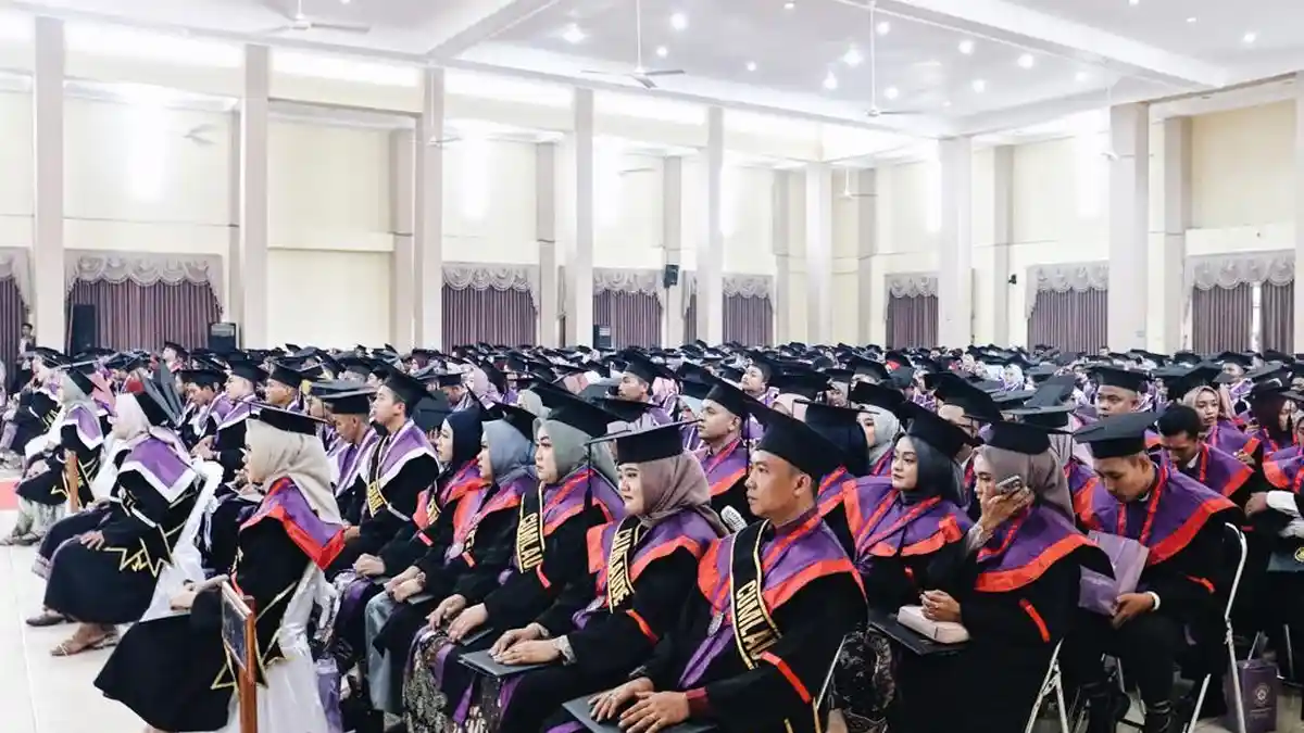 Lulusan FE Unigal Ciamis Diharapkan Mampu Ciptakan Lapangan Pekerjaan