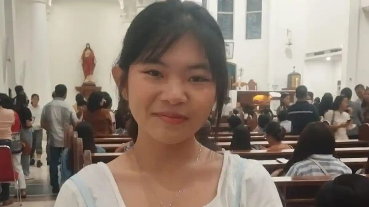 Senangnya Theresia Lumenta Ikut Misa Kunjungan Apostolik Paus Fransiskus, Sangat Terharu