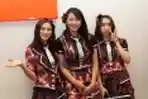 jkt-48-meriahkan-grand-opening-authorized-xiaomi-store_20170830_233157.jpg