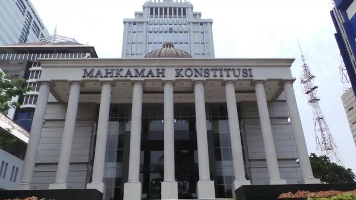 Mahkamah Konstitusi Tolak Gugatan Sukirman-Safri