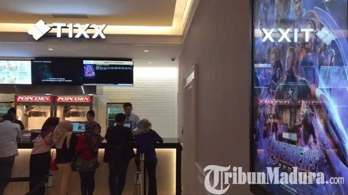Demi Pemutaran Perdana Film Avengers: Endgame, Ratusan Orang Rela Nonton Jam 5 Subuh