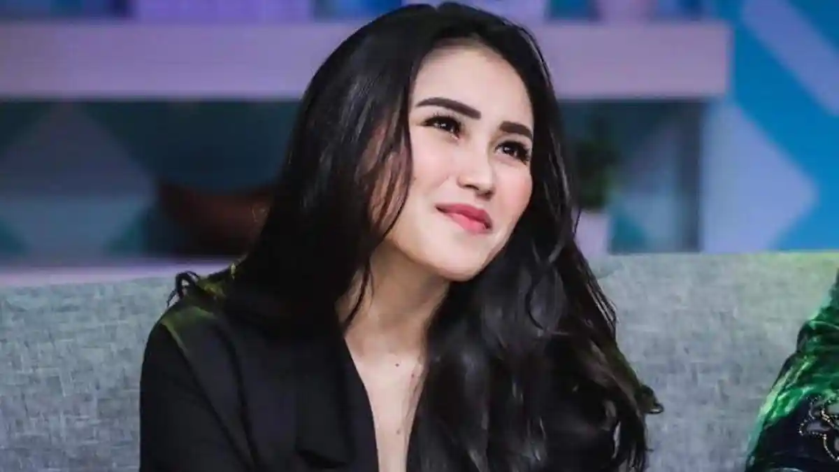 Ayu Ting Ting Ditanya Lesty Kejora Soal Baju Seragam Nikah