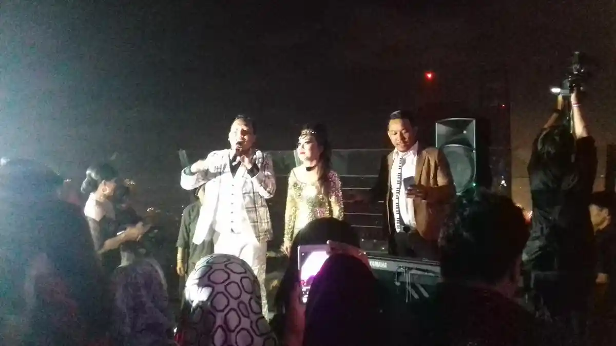 Meriahnya Perayaan Tahun Baru di Karebosi Condotel - karebosi_20170101_155250.jpg