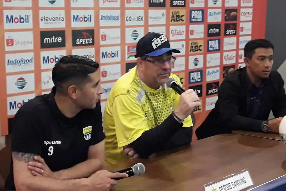 Robert Alberts: Persib Lapar Kemenangan, Maung Bandung Siap Terkam Kalteng Putra