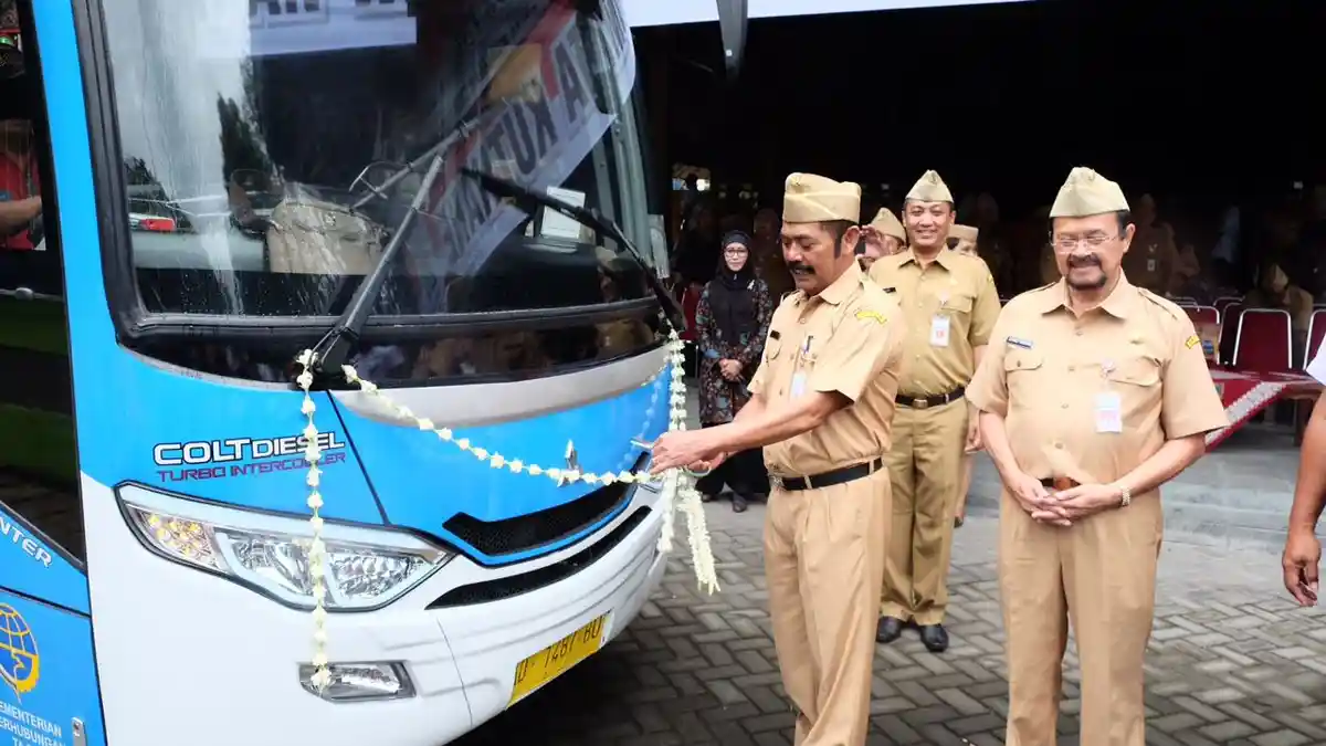 Pemkot Solo Minta Damri Kembalikan 5 Bus BST ke Solo