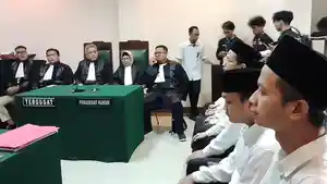 Suasana-sidang-putusan-terhadap-7-demonstran.jpg