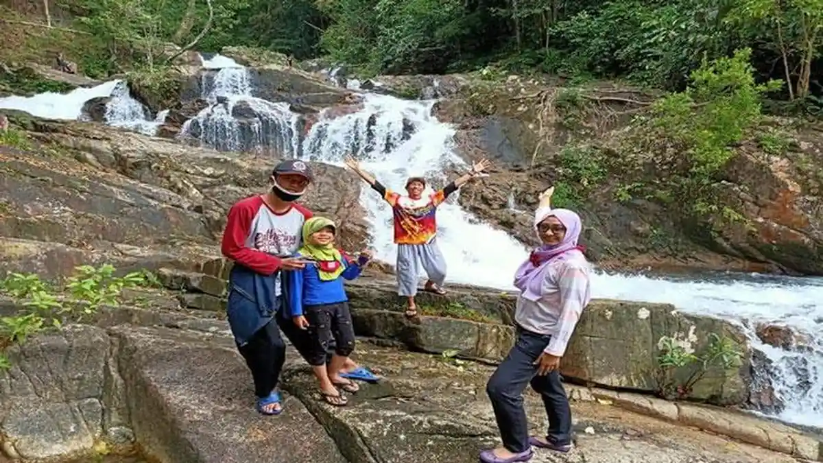 Pesona Air Terjun Neraja di Anambas, Tak Kalah Menawan Dari Air Terjun Temburun