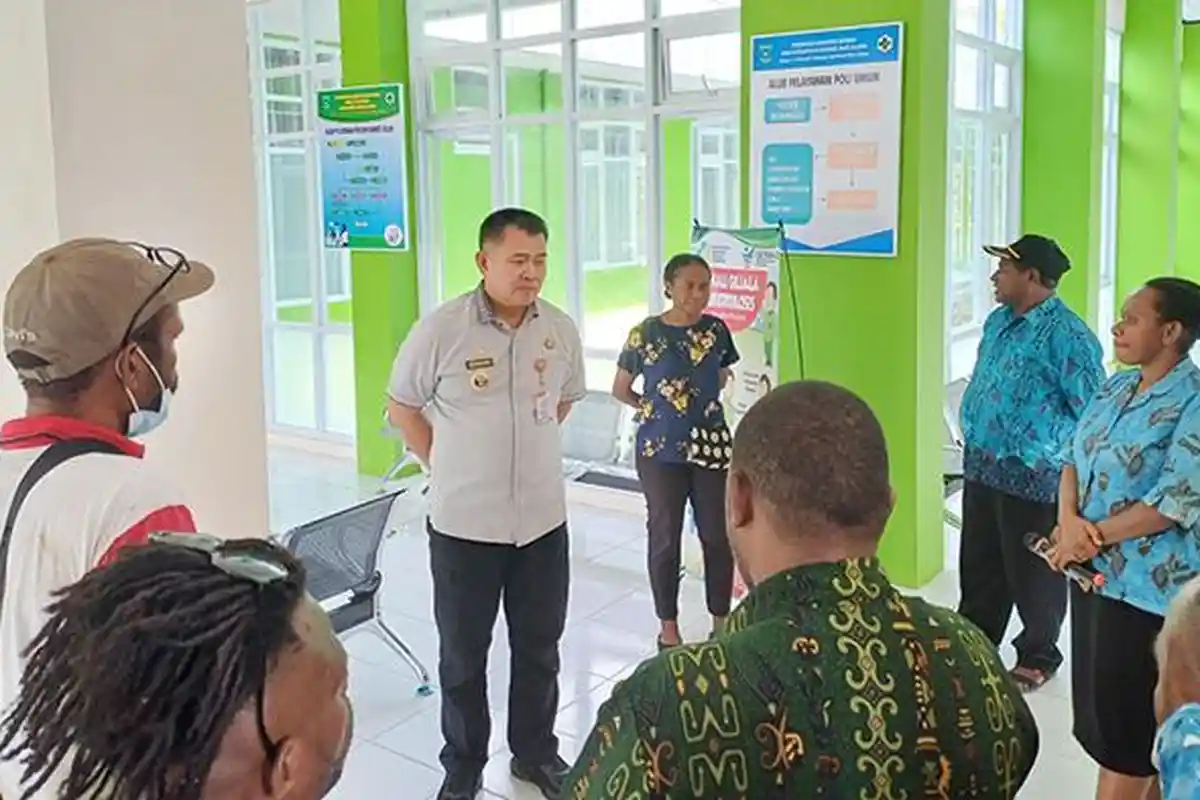 Pj Bupati Maybrat Kunjungi Puskesmas Mare Selatan, Air dan Pengelolaan Limbah Jadi Atensi