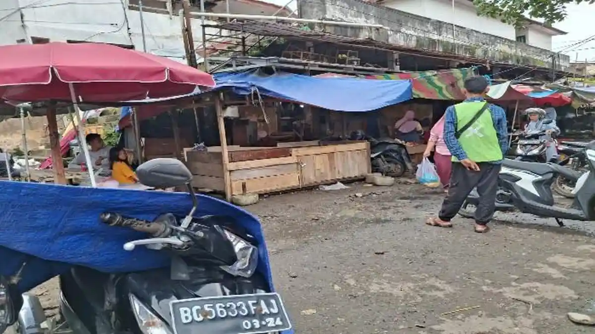 Pasar Masih Sepi, Harga Cabai Meroket hingga Rp 100 Ribu per Kg
