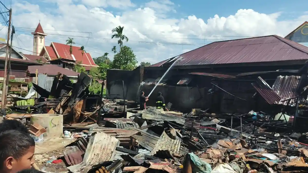 Kebakaran di Rante Pasele Toraja Utara, Tiga Keluarga Kehilangan Tempat Tinggal