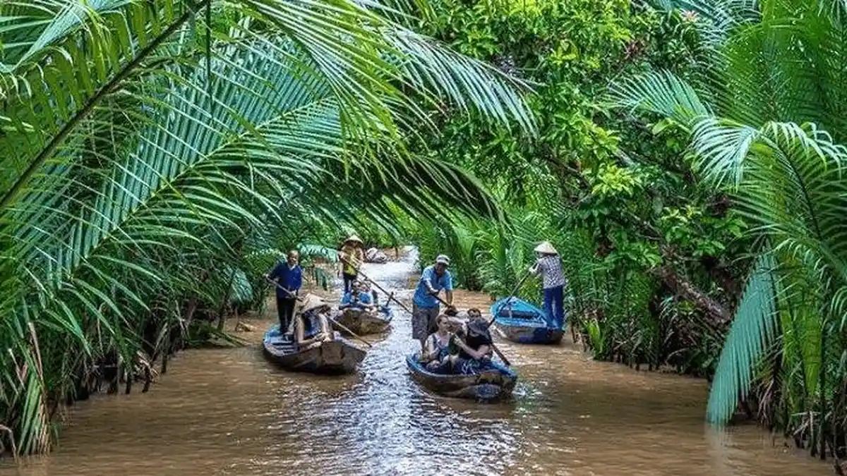 Panduan Lengkap Berwisata ke Ho Chi Minh Selama 3 Hari, Telusuri Sungai Mekong