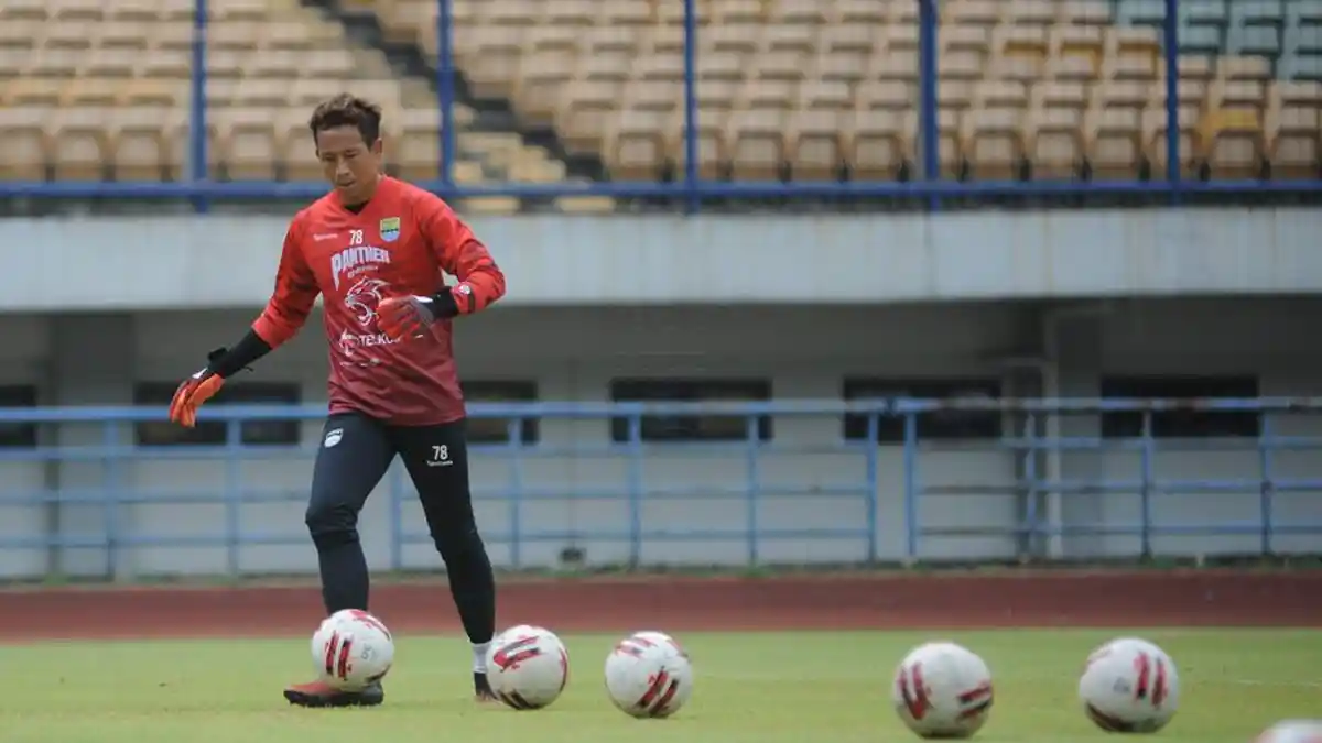 Yang Dirasakan Kiper Persib I Made Wirawan Saat Liga 1 2020 Vakum Hampir 10 Bulan