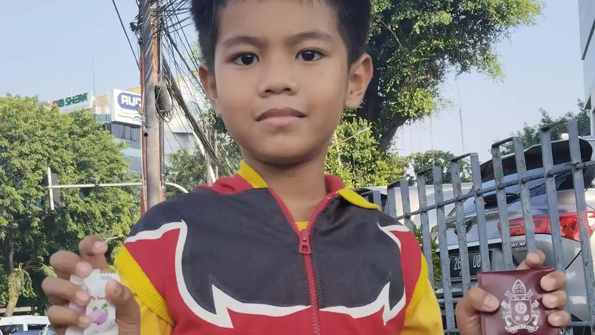 Kisah Keberuntungan Emilio Dicium Paus Fransiskus, Doanya Terjawab