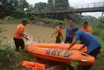 bpbd-lampung-tengah-temukan-jenazah-korban-tenggelam-di-sungai-way-pengubuan.jpg