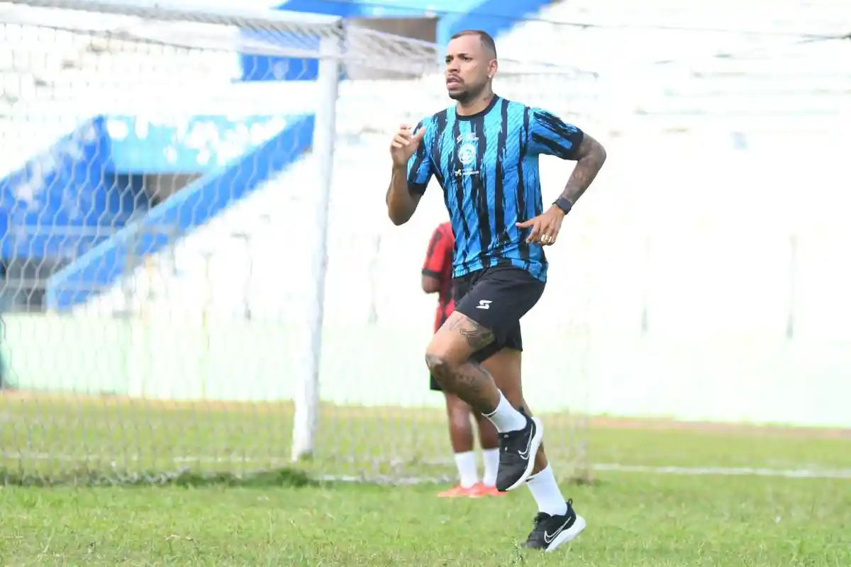 Ikut Rombongan Arema FC ke Bali, Gustavo Almeida Berpeluang Lakoni Debut saat Hadapi Persib Bandung