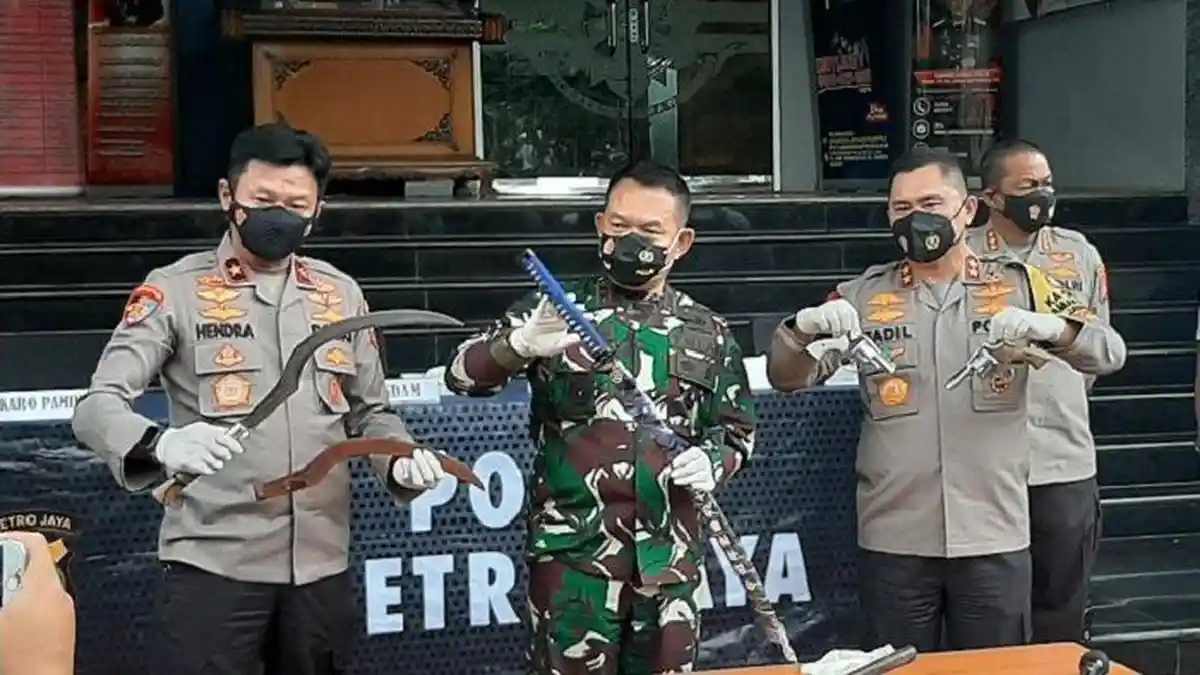 Polisi Sebutkan Identitas Anggota FPI yang Ditembak Mati, Usianya Rata-rata Masih 20-an Tahun