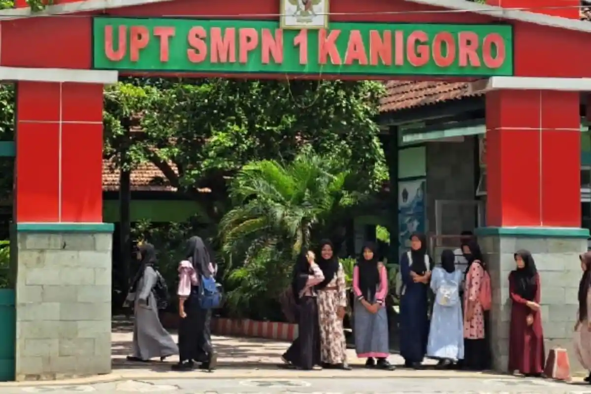 PPDB 2024 Jalur Zonasi SMP di Kabupaten Blitar Dibuka, Kuota Hanya 50 Persen dari Pagu