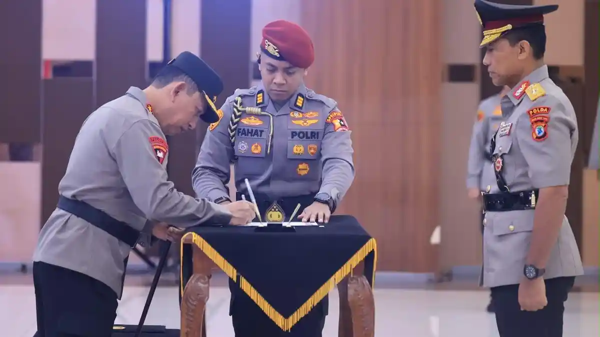 Kapolri Listyo Sigit Naikkan Pangkat 41.578 Personel Polri, Ini Daftar Empat Komjen Baru - Tribunnews.com
