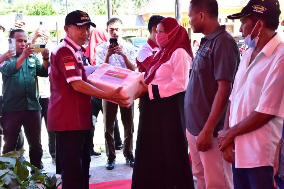 Gebyar SMS di Dengilo, Ada Bagi-bagi Bantuan dari OPD Pohuwato