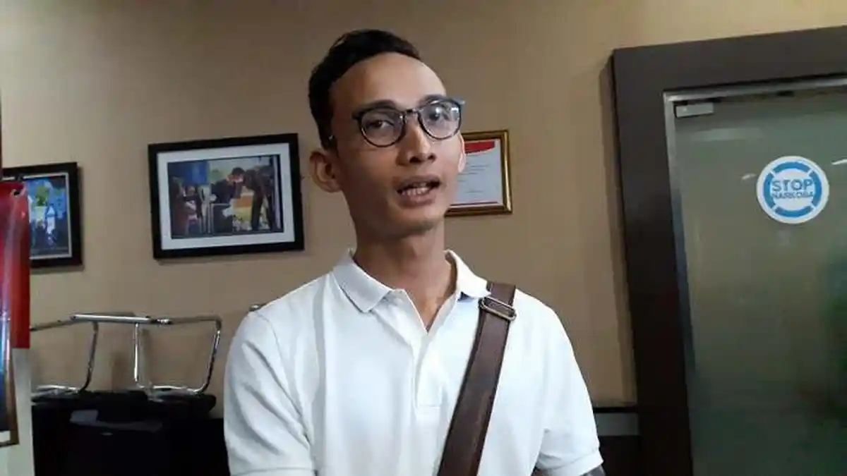 Anak Tio Pakusadewo Kerja Jadi Ojek Online untuk Bantu Ekonomi Keluarga