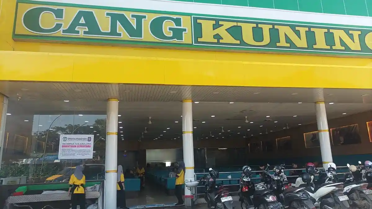 Manajemen Cangkuning Gowa Tak Terima Gerainya Ditutup Satpol PP