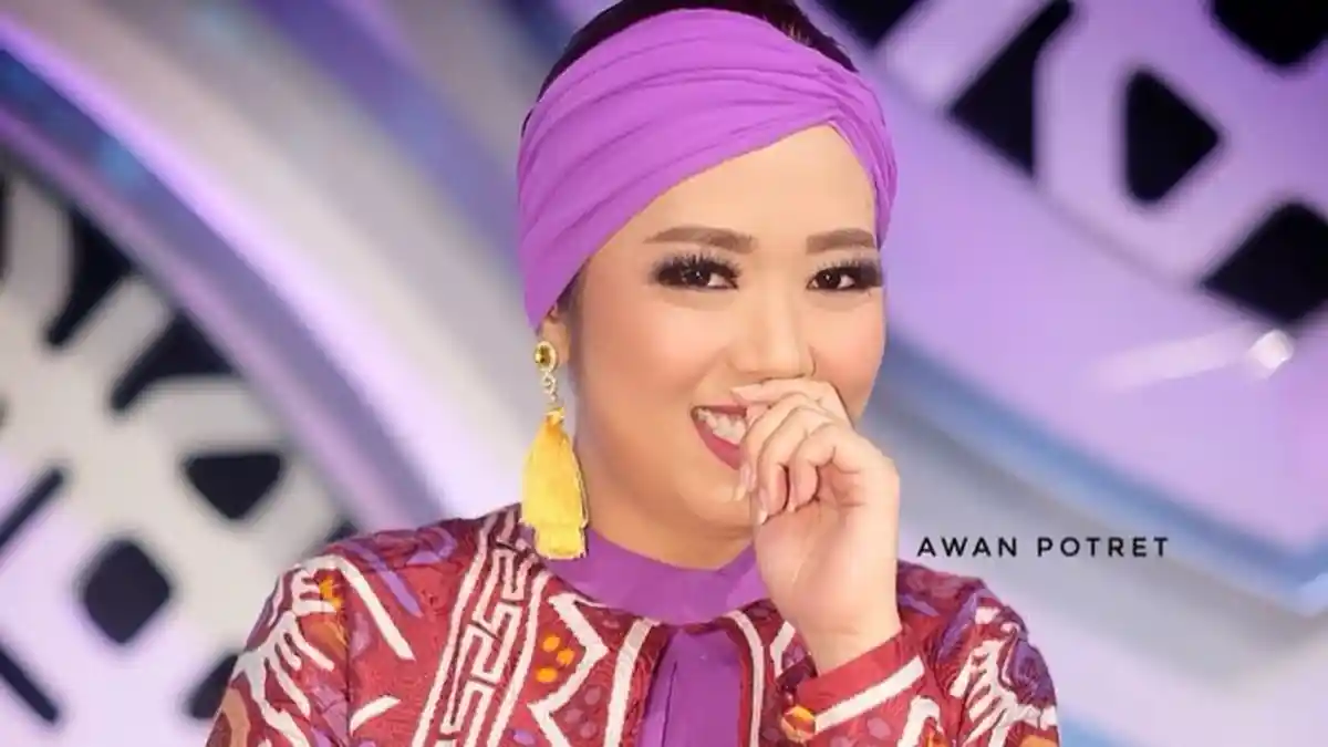 Cocok Dipakai Lebaran, 5 Gaya Busana Muslimah dari Soimah