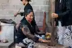 Tradisi Gredoan Banyuwangi, Cara Unik Suku Osing Mencari Jodoh Lewat Lidi