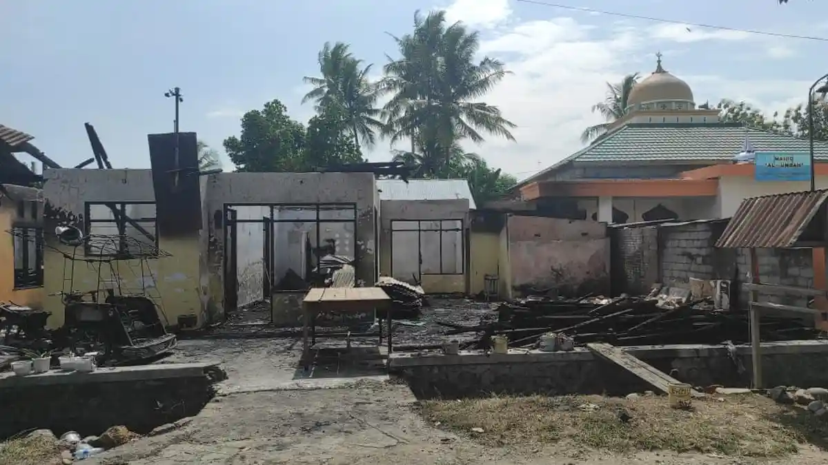 Kebakaran di Dulomo Utara, Pemilik Rumah Nyaris Terbakar