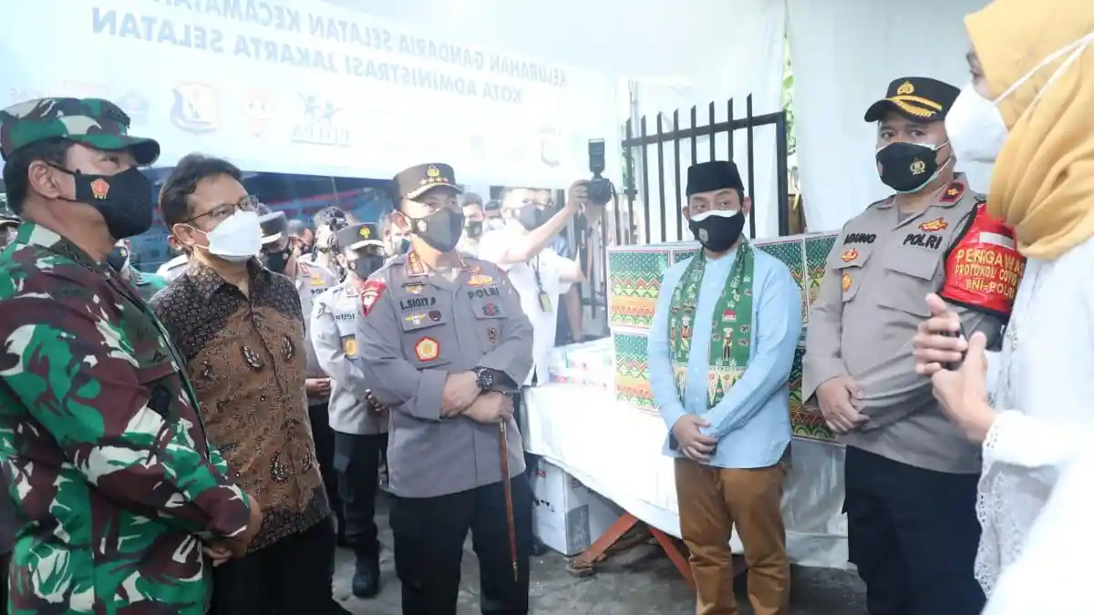 Panglima TNI Sidak Ke Cilandak dan Ciracas untuk Cek Kesiapan PPKM Mikro