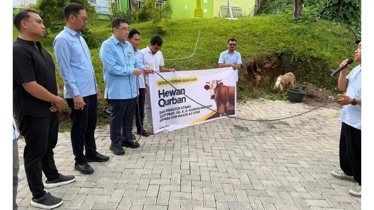 Dirut RSUP Kandou Starry Rampengan Serahkan Hewan Kurban di Masjid As-Syifa: Semoga Membawa Manfaat