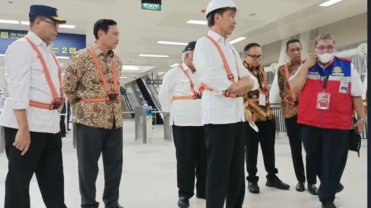 Jokowi Belum Terima Kajian Penghentian PPKM