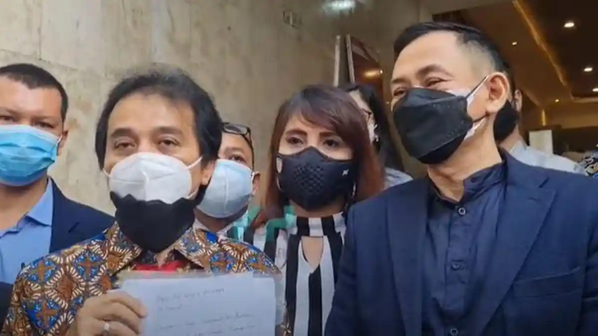 Sepakat Berdamai, Roy Suryo dan Lucky Alamsyah Saling Cabut Laporan Polisi