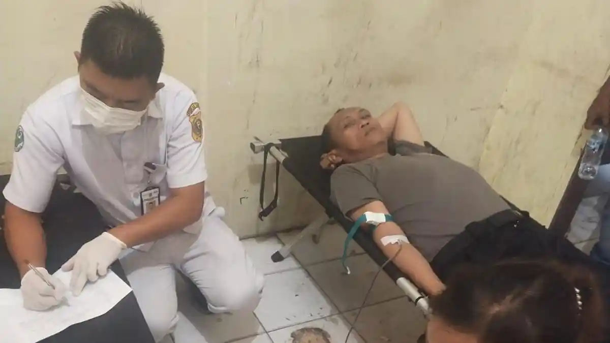 Terima Keluhan Keluarga Pasien yang Butuh Darah, Waka Polres Dairi Perintahkan Personel Donor Darah