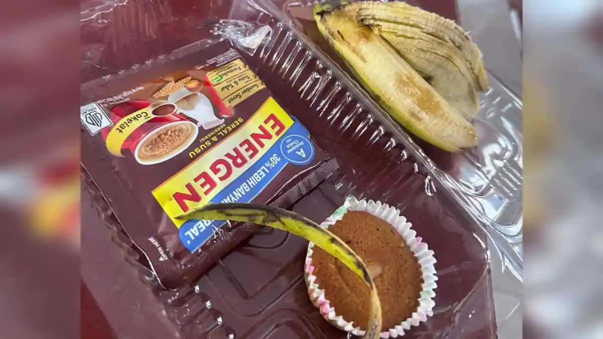 1 Sachet Energen, 4 Kurma, 4 Kelengkeng, 1 Bungkus Kue Jadi Menu MBG di SMANSA Ambon: Tercukupi Gizi