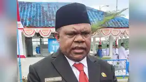 Bupati-Manokwari-Hermus-Indou-Kamis-23102025.jpg
