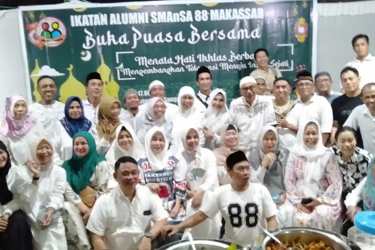 IKA Smansa 88 Gelar Buka Puasa Bersama dan Berbagi Bersama Anak Yatim
