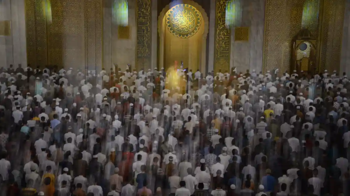 Menyempurnakan Ibadah Puasa dengan Salat Tarawih dan Puasa Syawal