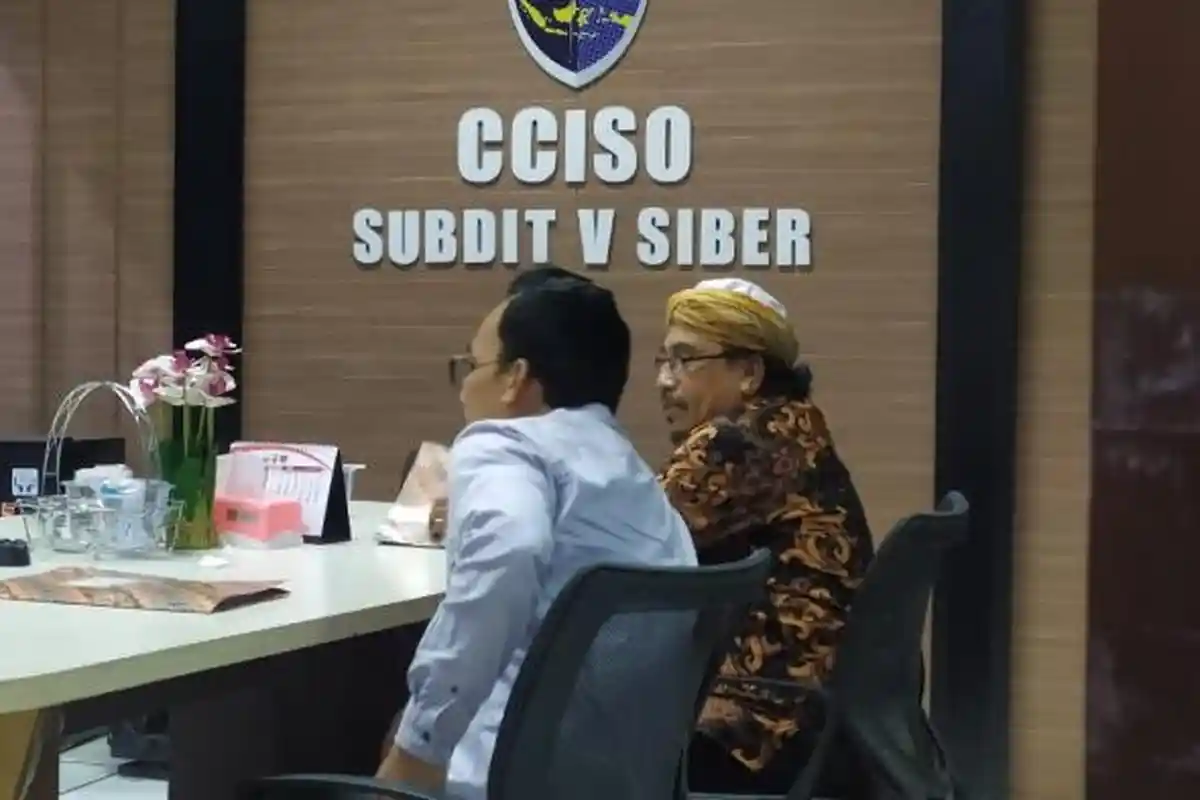 Ahmad Supli Penuhi Panggilan Polda NTB dalam Kasus Dugaan Penghinaan TGB