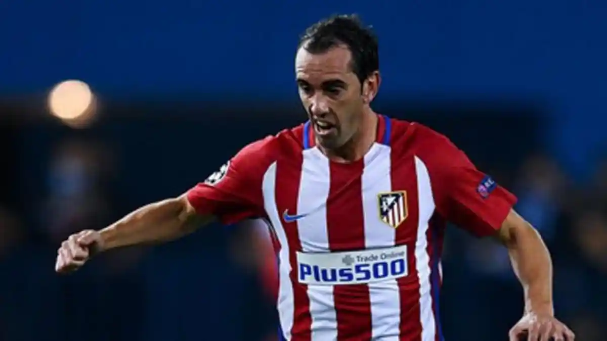 Kenapa Mantan Kapten Atletico Madrid  Ini Diperebutkan Manchester United dan Tottenham Hotspur?