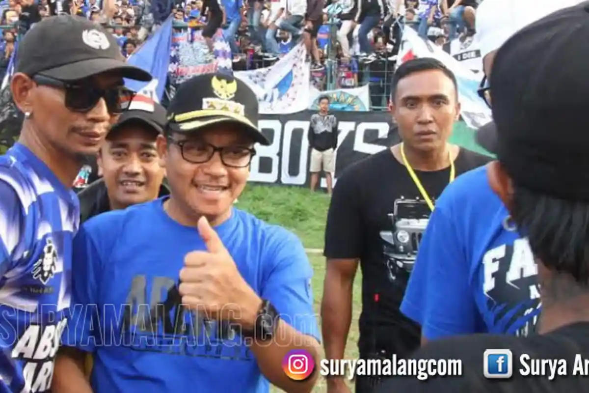 Yuli Sumpil Muncul saat Arema FC Lawan Metro FC di Stadion Gajayana