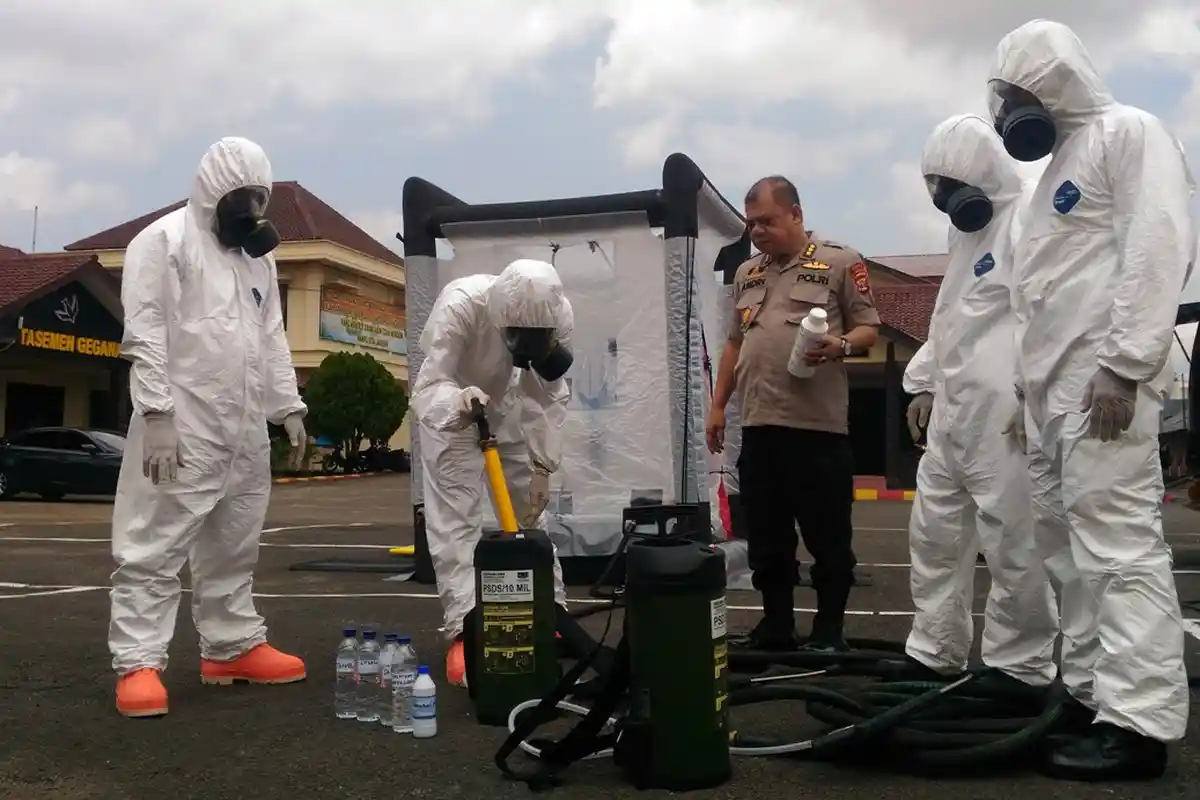 Praktik Unik Dampak Corona, Jaga Jarak Social Distancing di Bioskop hingga Jalanan