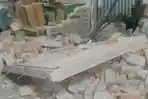 RUMAH-RUSAK-Rumah-milik-warga-Desa-Labelen-Ado-M-Songge-roboh.jpg