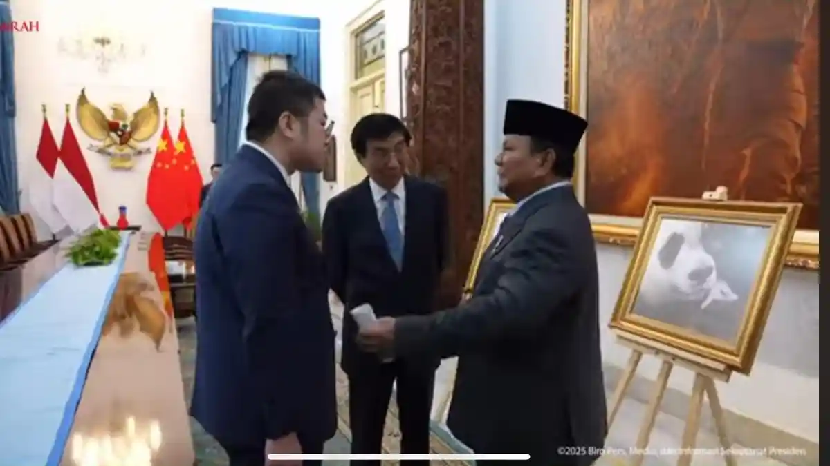 Momen Wang Huning Bercanda Bayi Panda ‘Rio’ Harus Masuk Militer, Prabowo Tertawa Lepas
