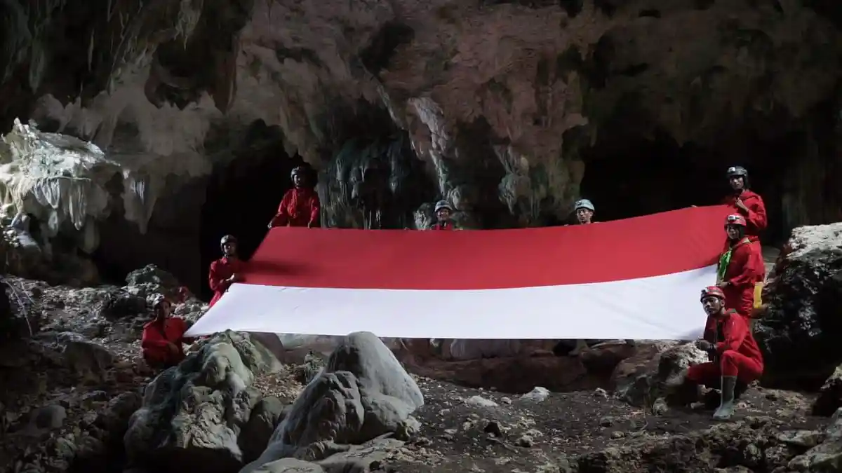 Tim Pidie Adventure Sukses Kibarkan Bendera Merah Putih di 17 Guha, Temukan 8 Jenis Hewan