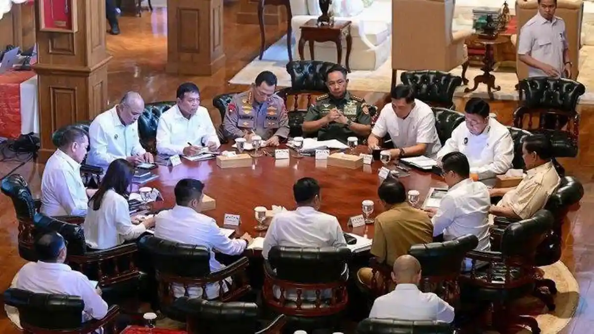 Demo Meluas, Prabowo Perintahkan Polisi dan TNI Tindak Tegas Demo Anarkis