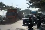 Jalur Pantura Demak Macet hingga 5 Kilometer, Ada Truk Mogok di Karangtengah