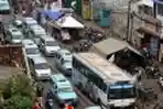 Tenda Pengungsi Masih Menutup Jalan Jatinegara Barat