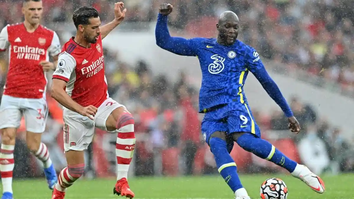 Bek Liverpool Ini Diklaim Mampu Bikin Romelu Lukaku Mati Kutu