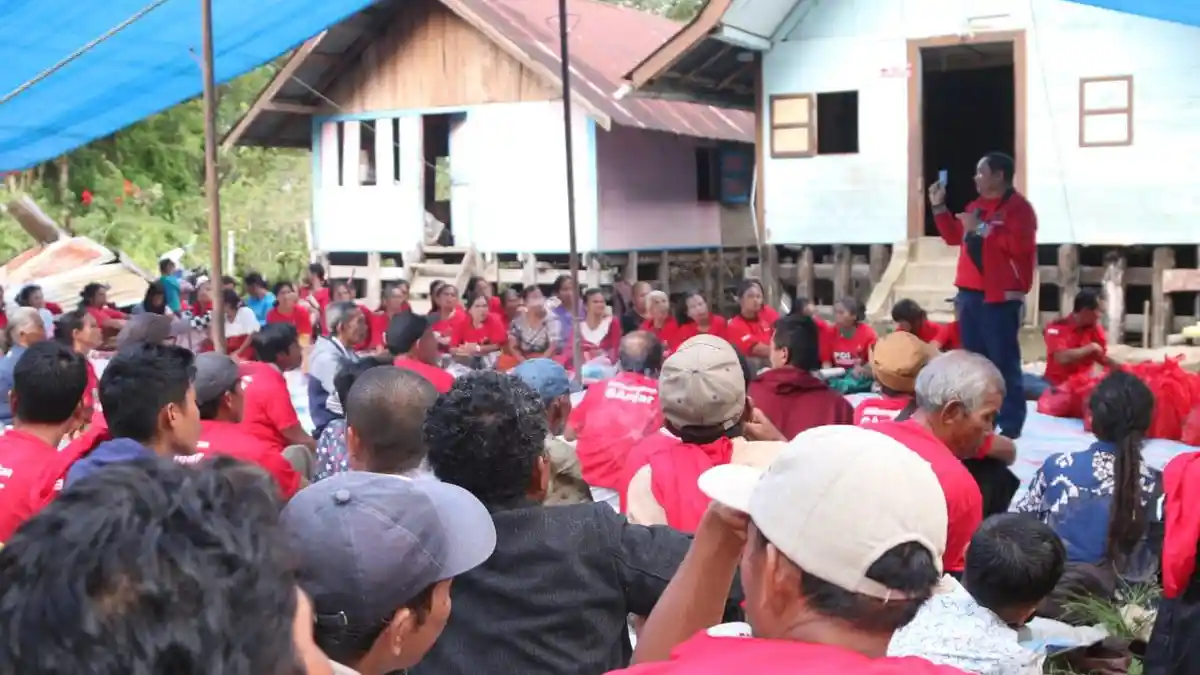 Maknai Natal, Ketua DPD PDIP Sumut Pantau Kondisi Terkini Korban Banjir Sihotang, Bawa 2,5 Ton Beras